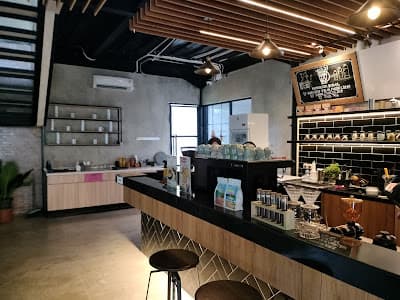 BERLARIS KOPI DAN RESTO